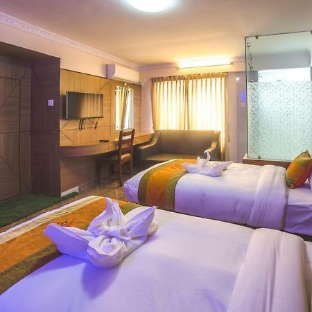 Hotel Ace Катманду Экстерьер фото