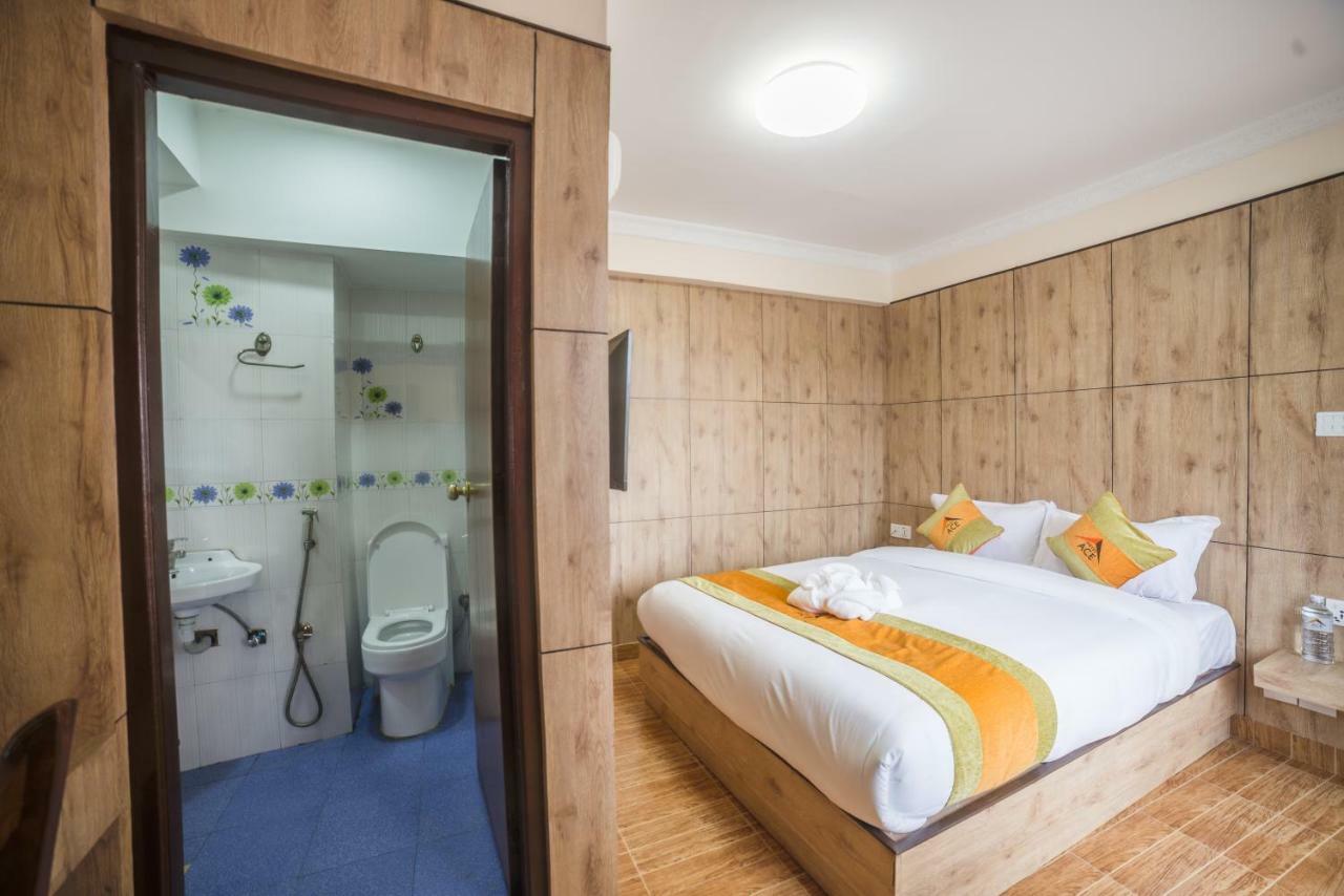 Hotel Ace Катманду Экстерьер фото