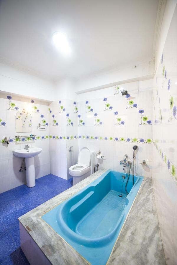 Hotel Ace Катманду Экстерьер фото