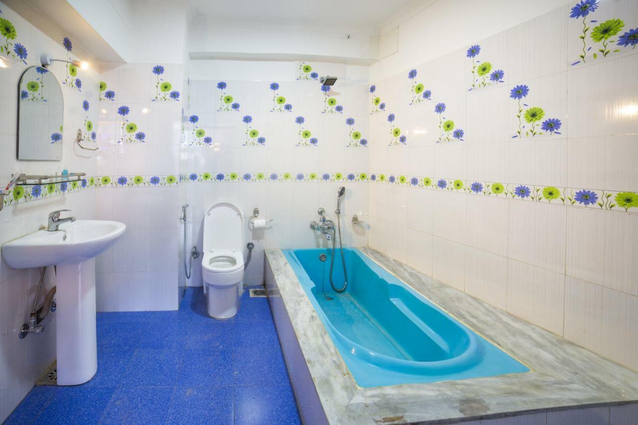 Hotel Ace Катманду Экстерьер фото
